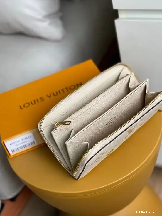 Aaa replica ru WALLET LOUIS VUITTON ZIPPY 0605